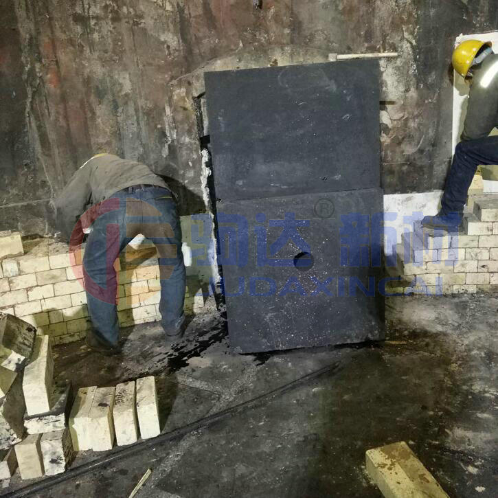 半石墨結合碳化硅磚